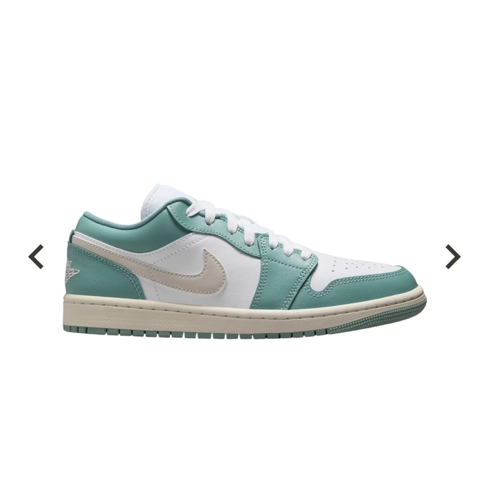 Nike Air Jordan Low in White and Teal